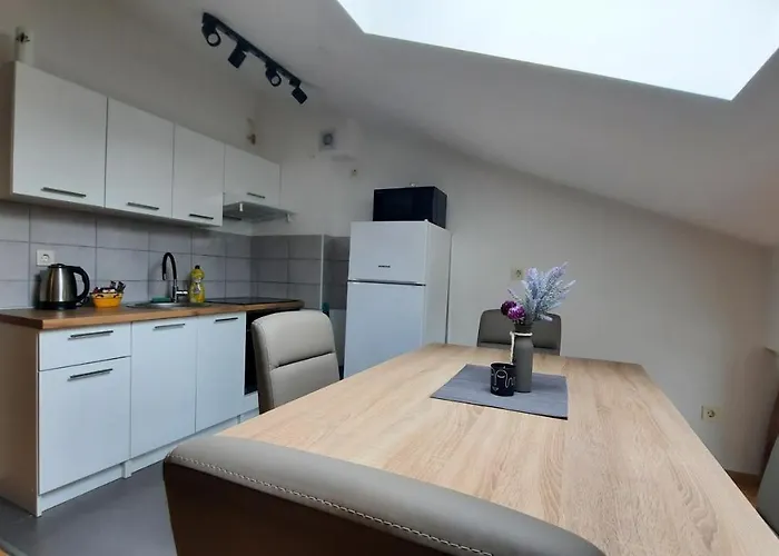 Studio Apartman Lea 2