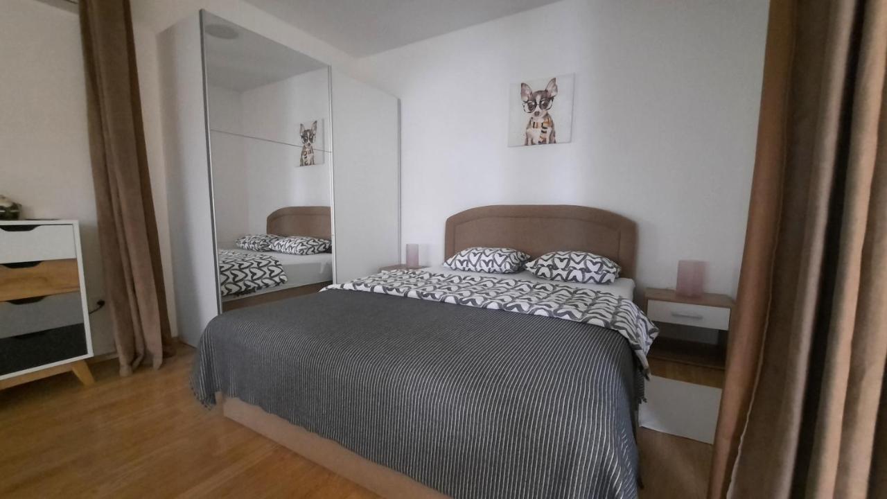Apartment Lea 2 *